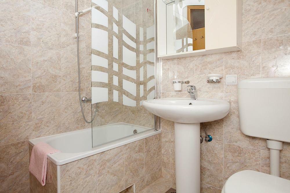 Apartments Iris Rabac Extérieur photo